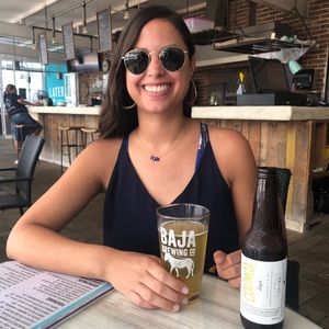 Meet your Posher, Camila
